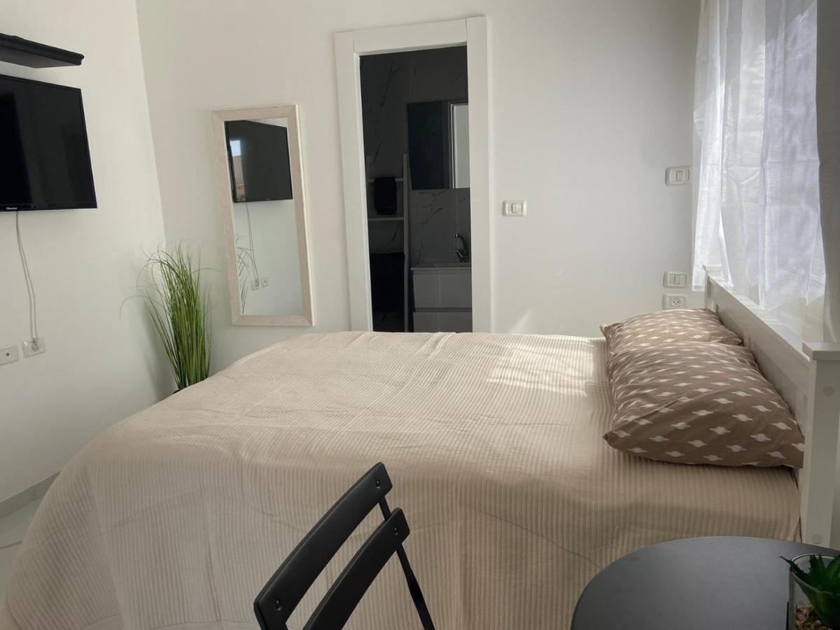 פנינת הדקל בבאר אורה Hotell Exteriör bild